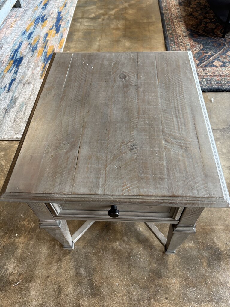 Beckley End Table 22 X 26 X 24