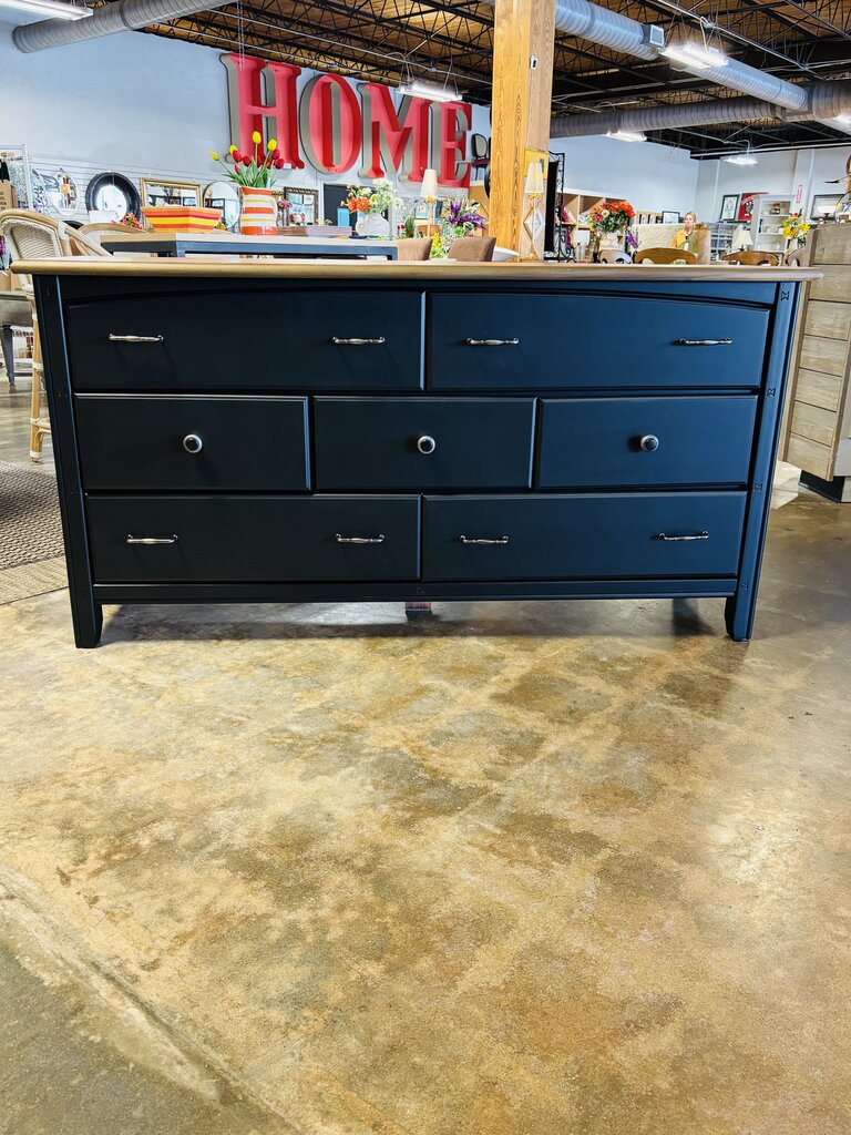 Painted 7 Drawer Dresser 63.75 X 18.25 X 33