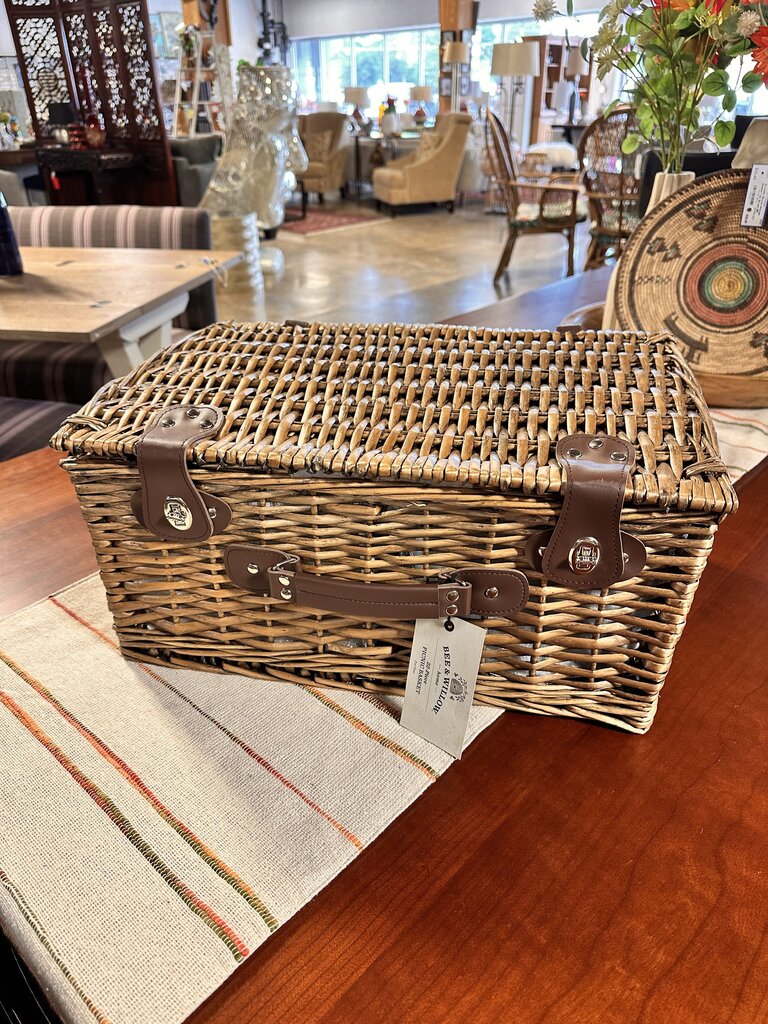 Set 22 Bee & Willow Picnic Basket