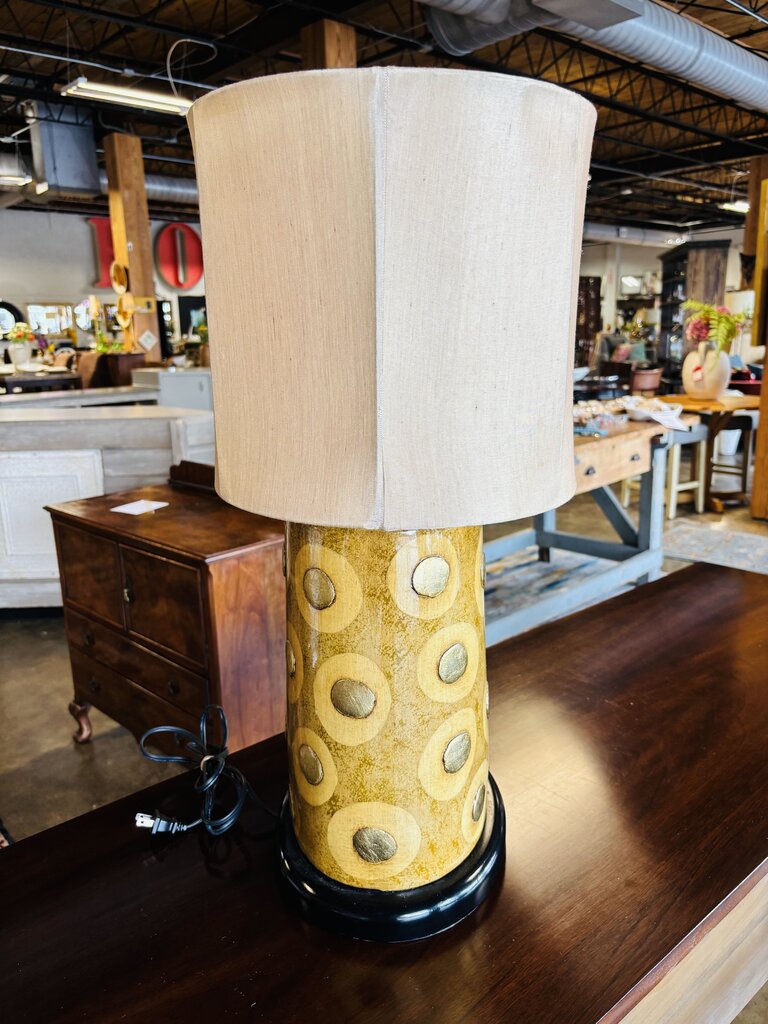 Circular Pattern Ceramic Base Lamp