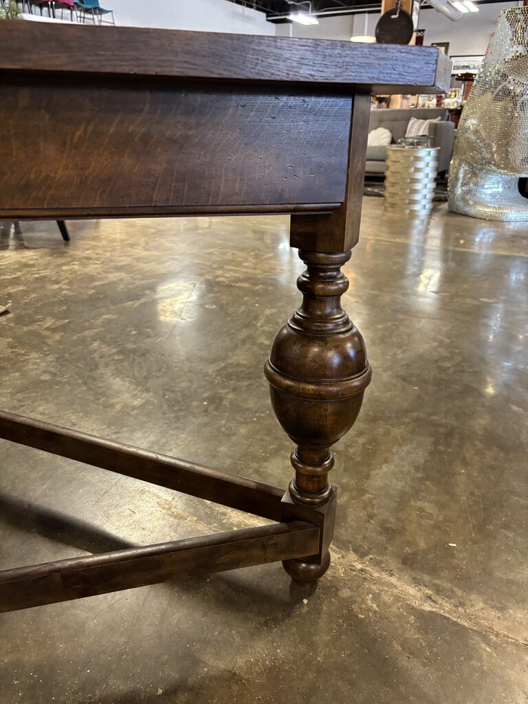 Triangle Accent Table 38.75 X 18.75 X 28