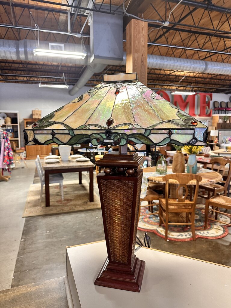 Tiffany Style Table Lamp