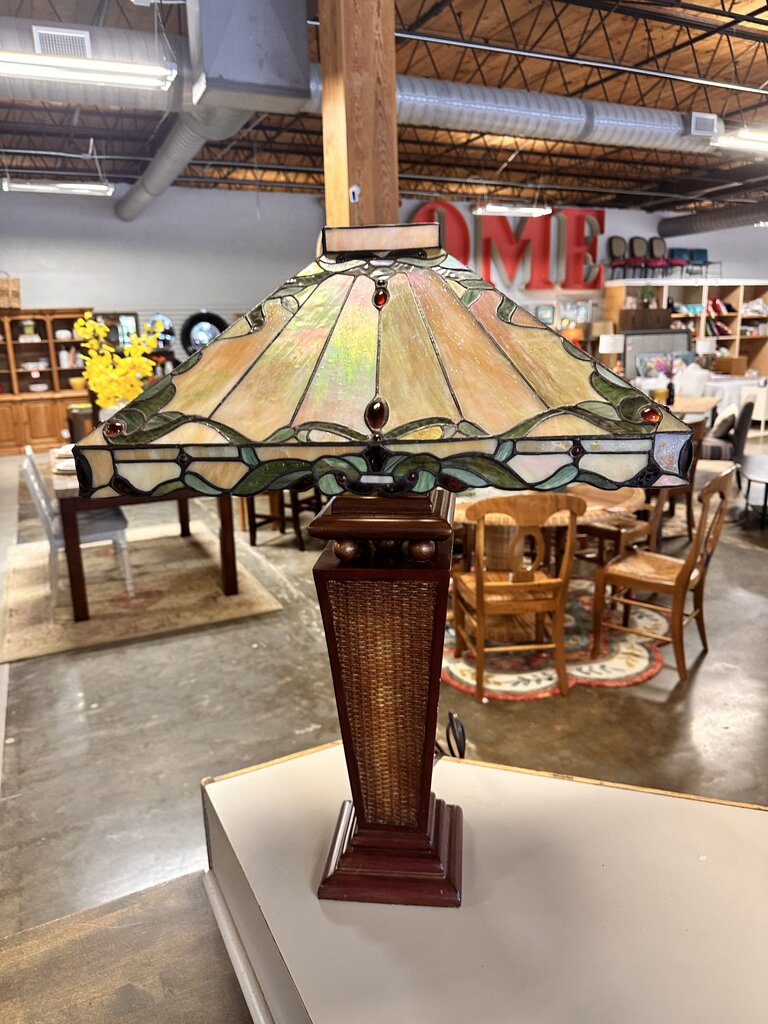 Tiffany Style Table Lamp
