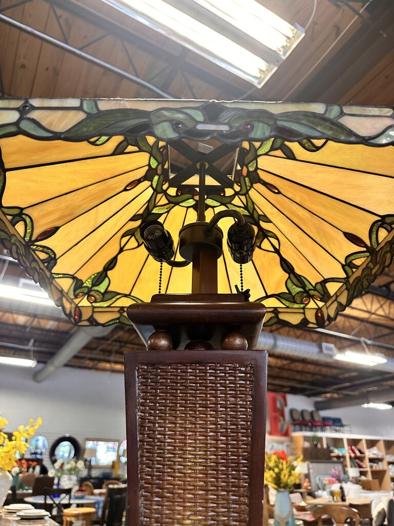 Tiffany Style Table Lamp
