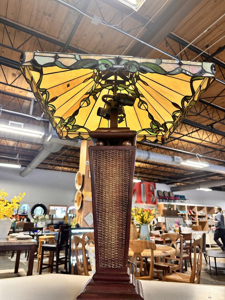 Tiffany Style Table Lamp