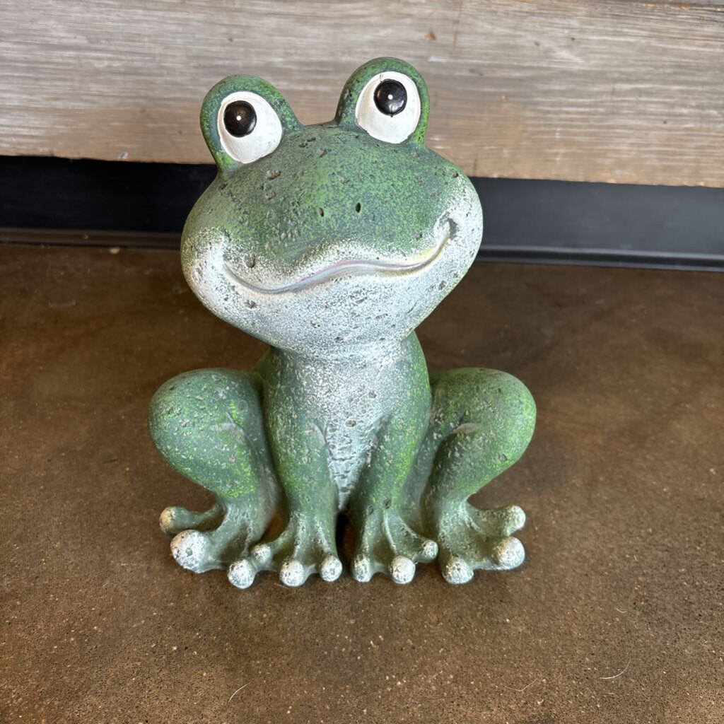 Outdoor Frog Deco