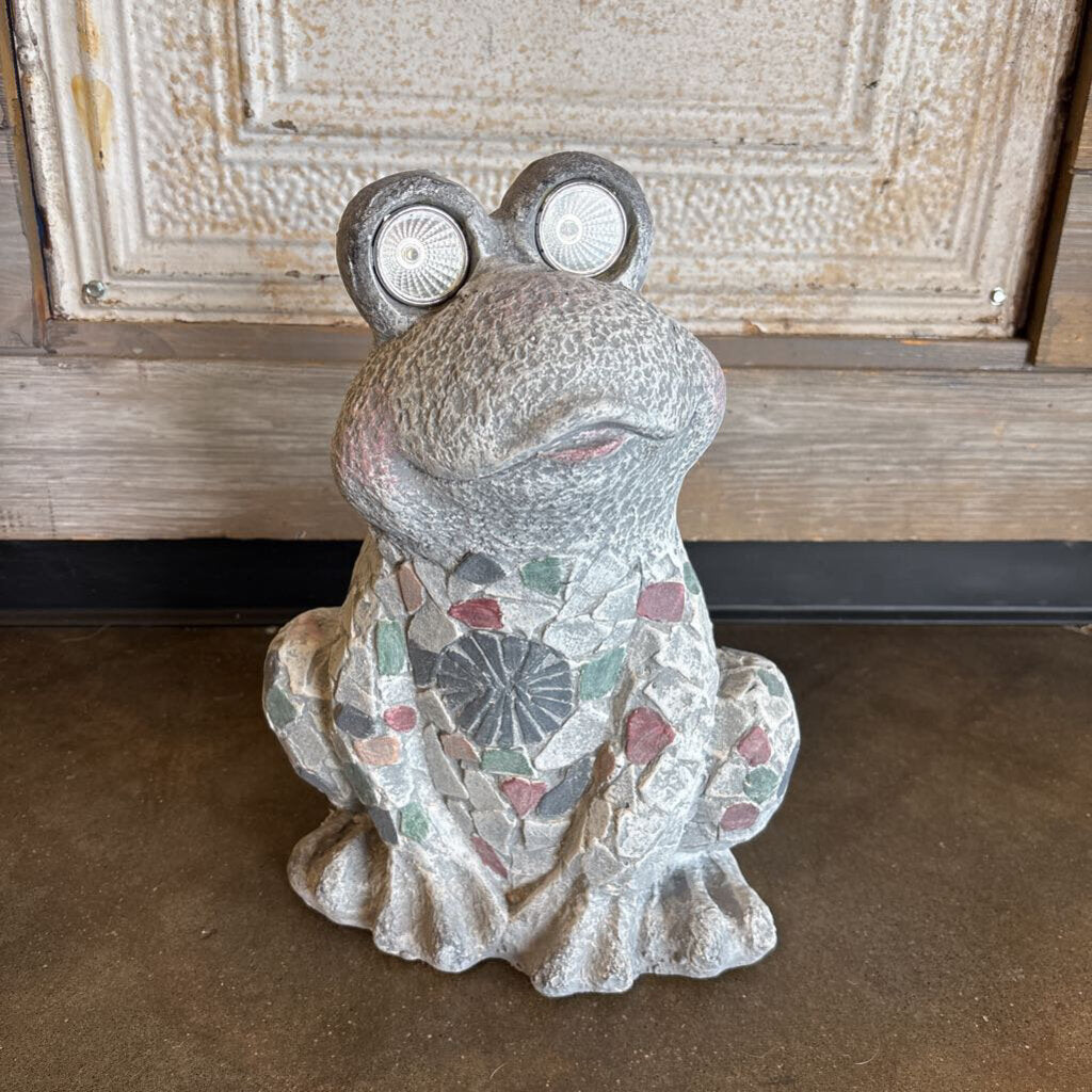 Solar Faux Tile Frog Deco
