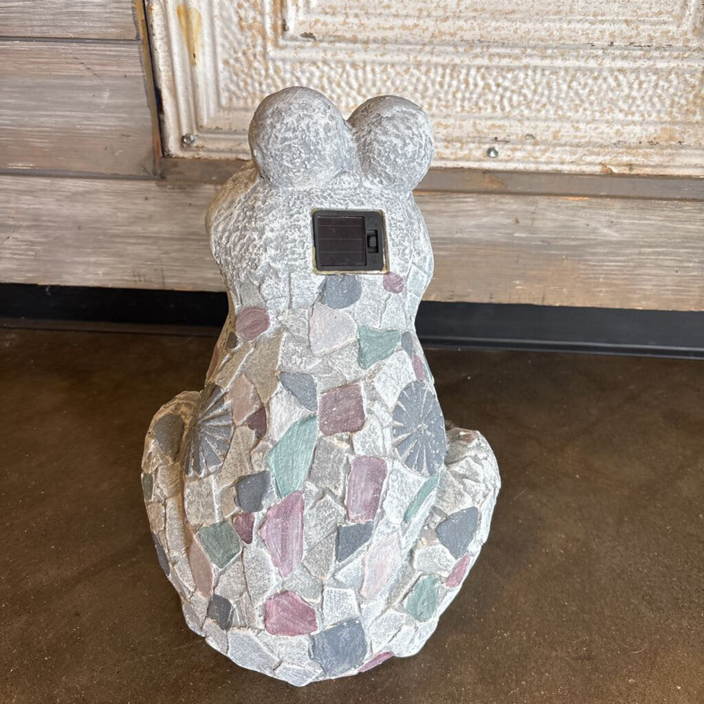 Solar Faux Tile Frog Deco