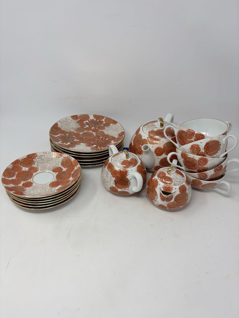 Porcelain Japanese Teapot Set 21 PC
