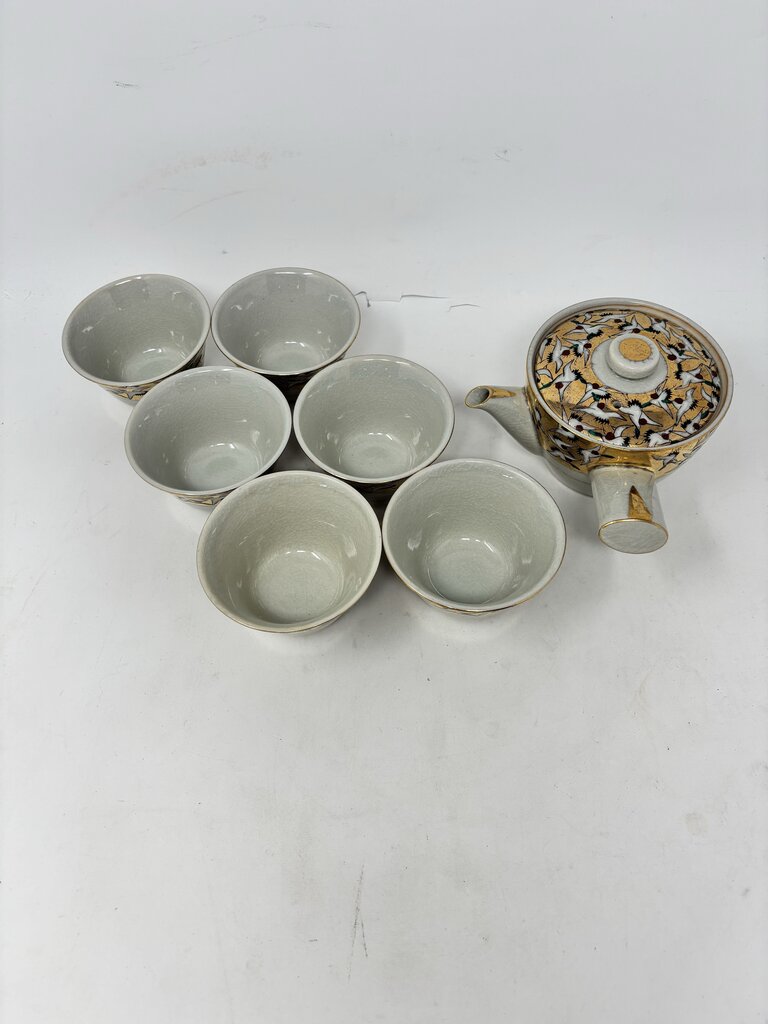 Japanese Kutani Teapot and Cups