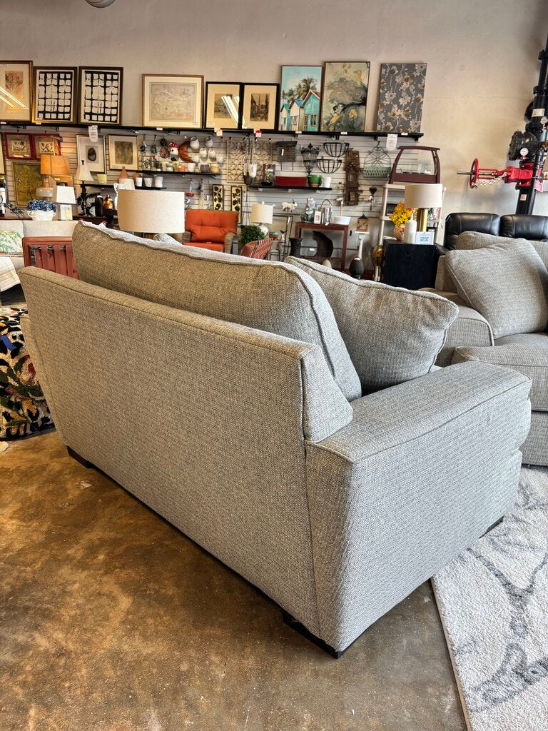 Oversized Down Filled Chair w/2 Pillows