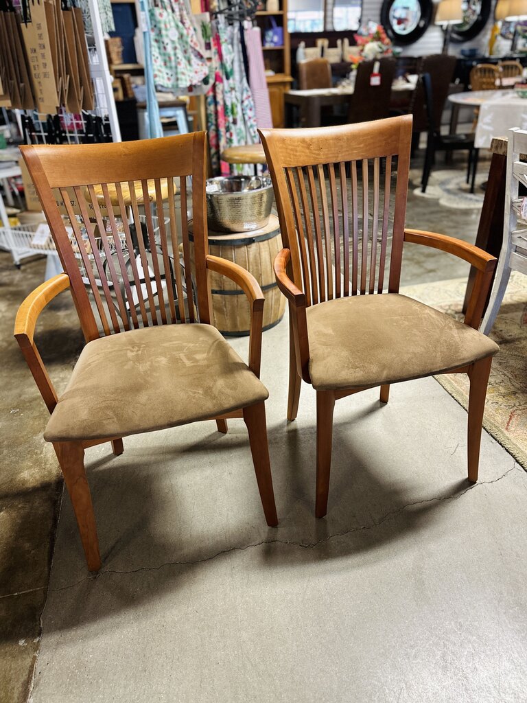 Set 2 Dining Arm Chairs Vermont Woods