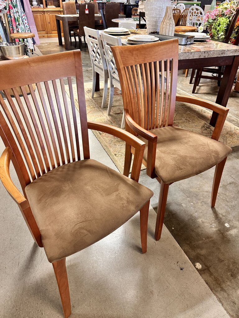 Set 2 Dining Arm Chairs Vermont Woods