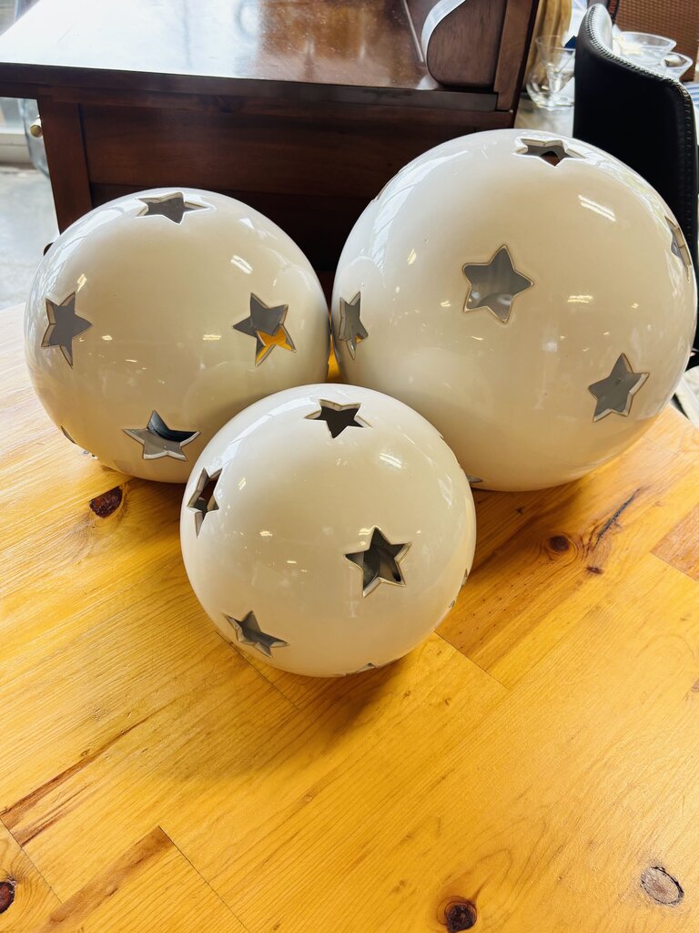 Set Three Star Ceramic Globes