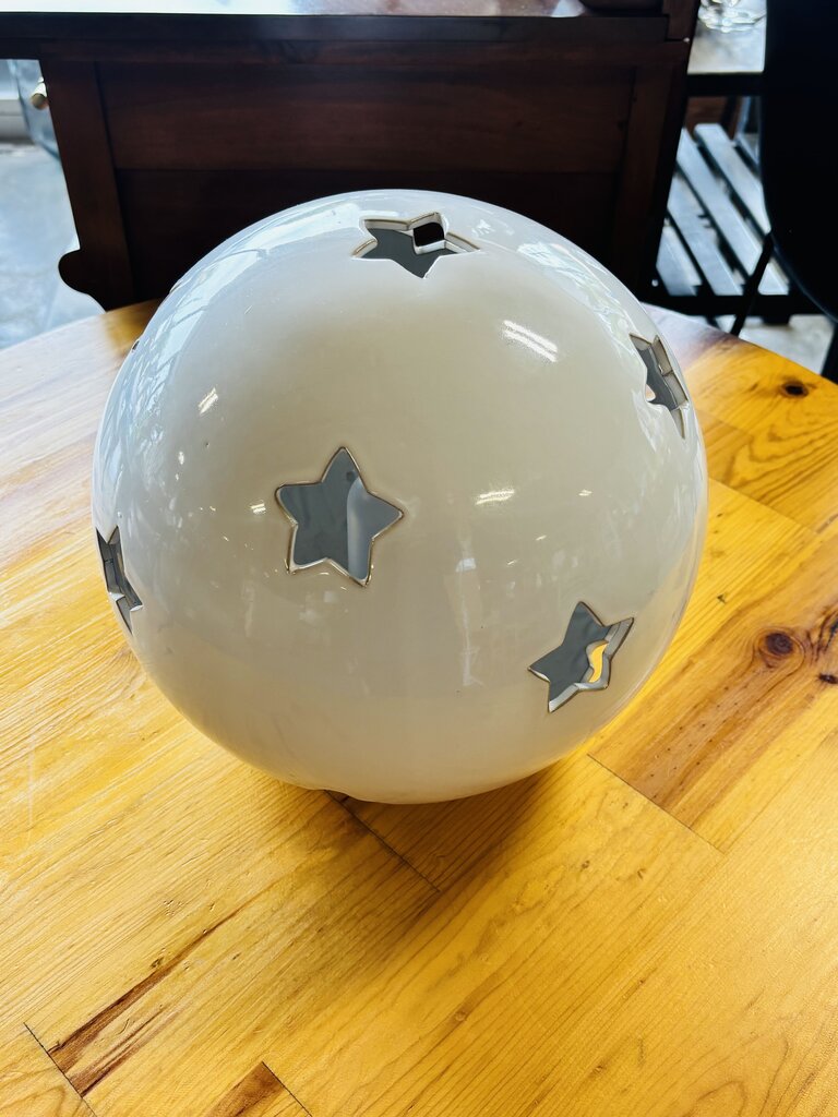 Set Three Star Ceramic Globes