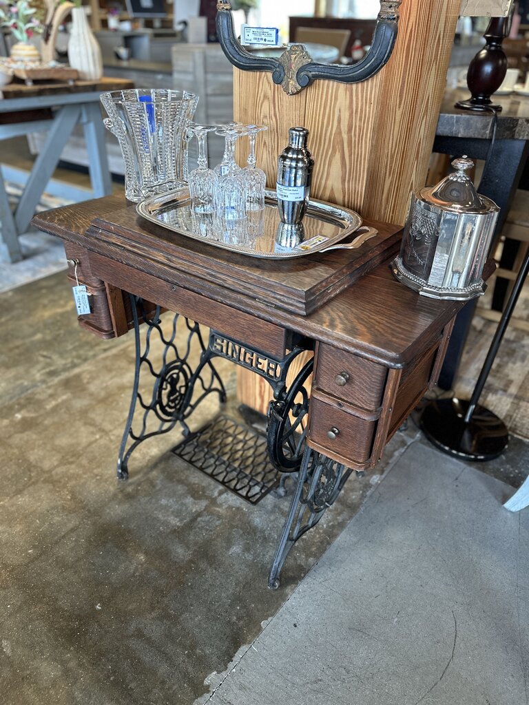 Singer Sewing Machine In Cabinet
