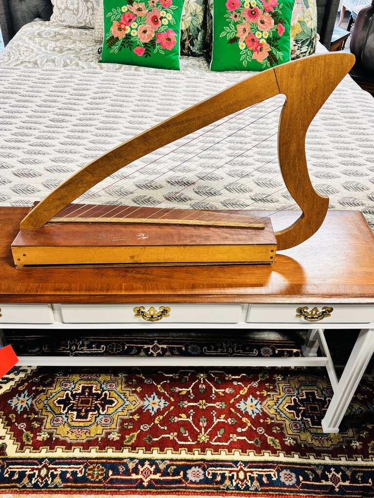 Vintage Flemish Table 2.5 Octave Lap Harp
