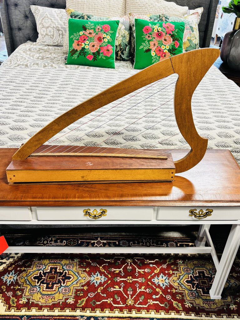 Vintage Flemish Table 2.5 Octave Lap Harp