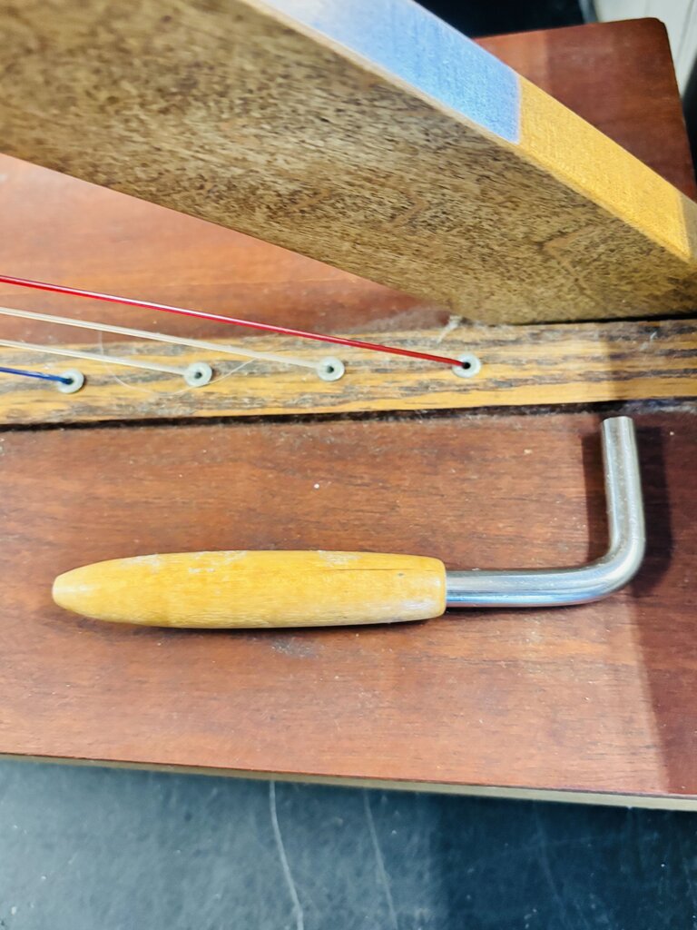 Vintage Flemish Table 2.5 Octave Lap Harp
