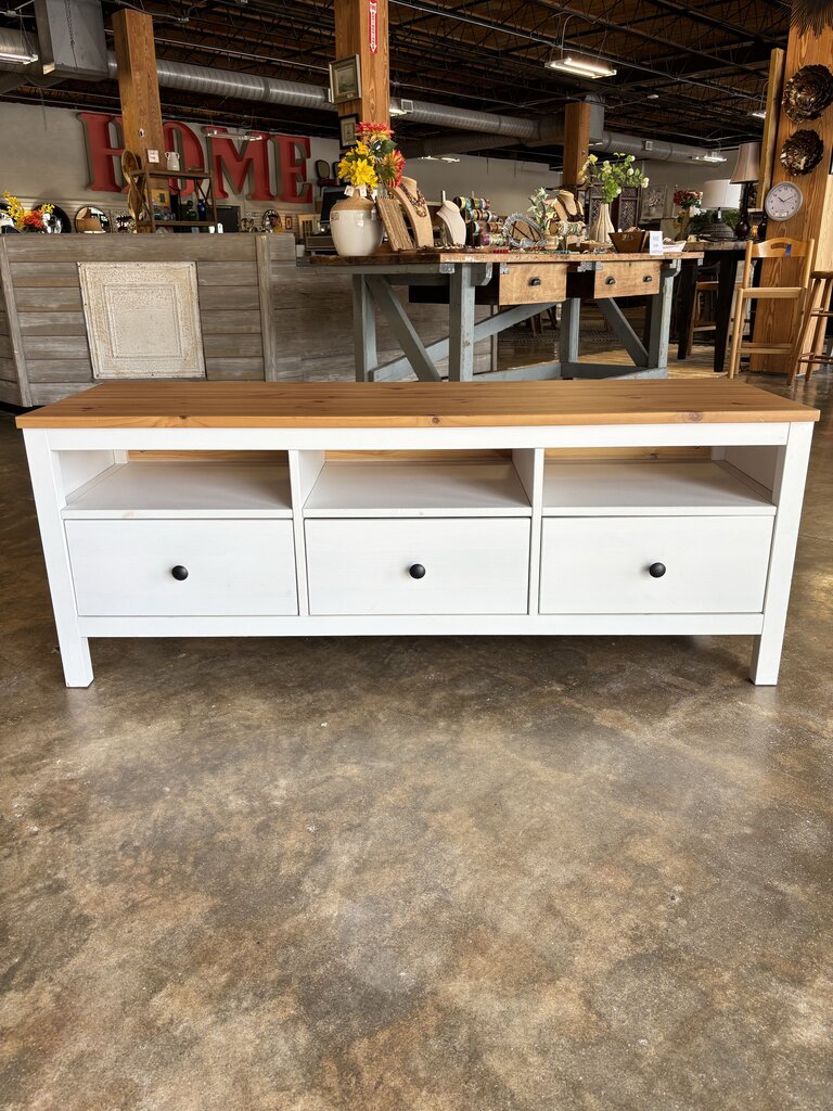 Hemnes Media Cabinet 58.25 x 18.5 X 22.5