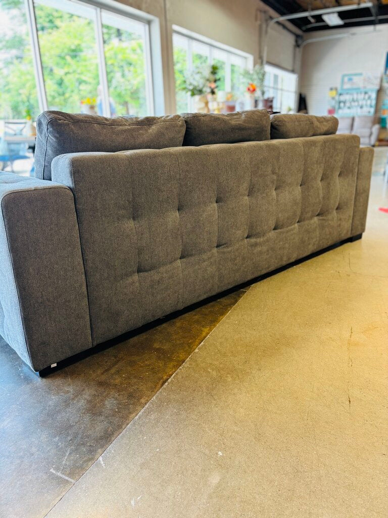 Tufted Sofa 8 FT