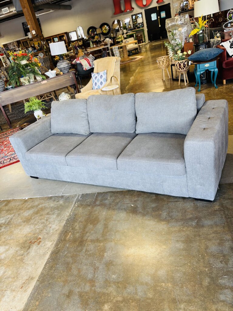 Tufted Sofa 8 FT