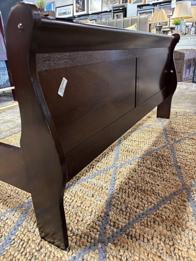 Full Sleigh Bed