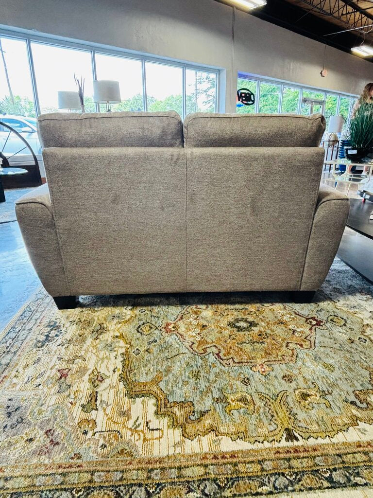 Loveseat 5' 5"