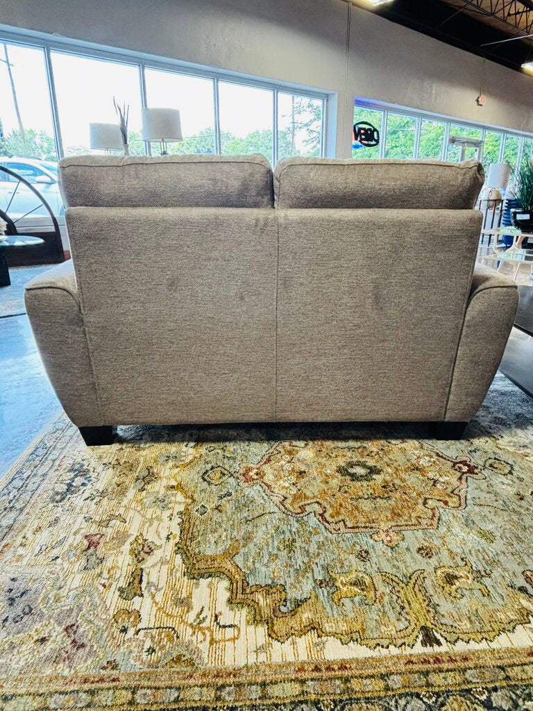 Loveseat 5' 5"