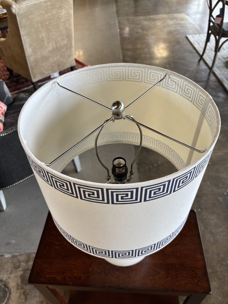White Glass Gourd Table Lamp