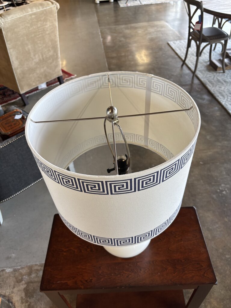 White Glass Gourd Table Lamp