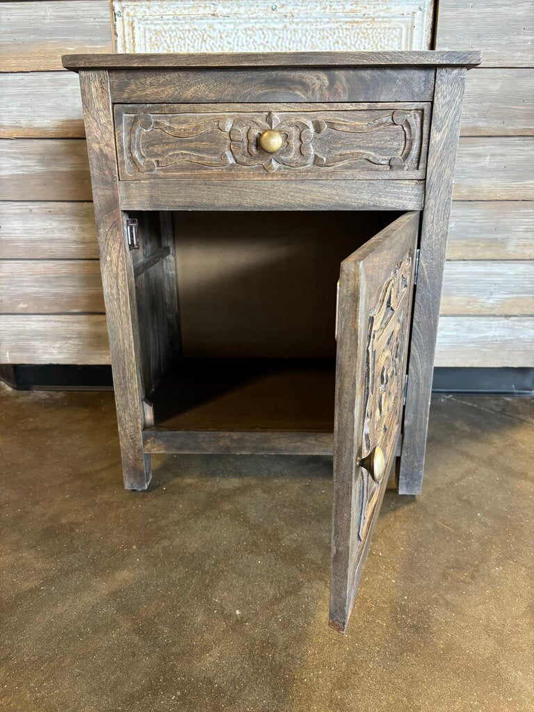 Nightstand 21 X 16 X 26.5