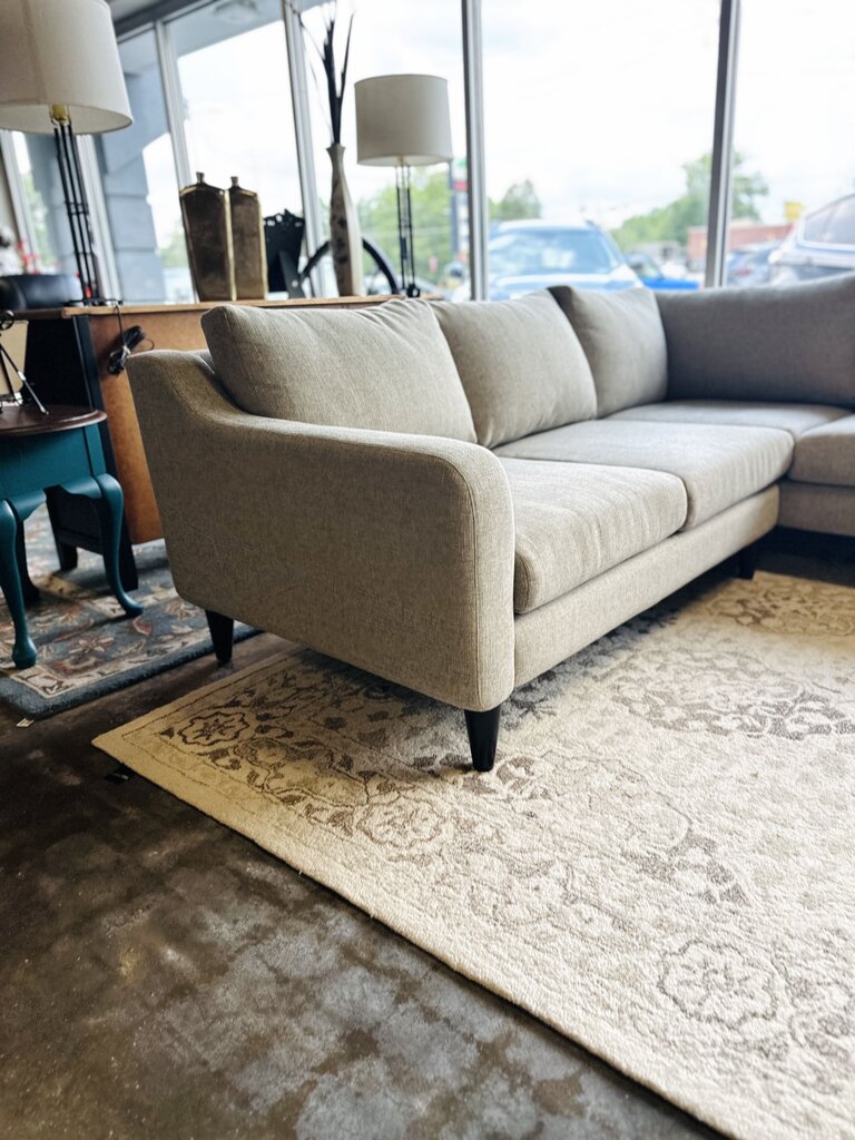 L 2 Piece Upholstered Sectional Sofa
