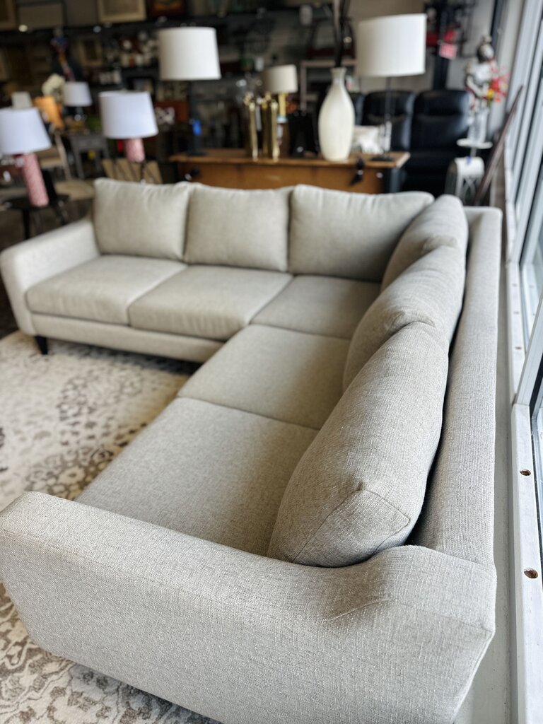 L 2 Piece Upholstered Sectional Sofa