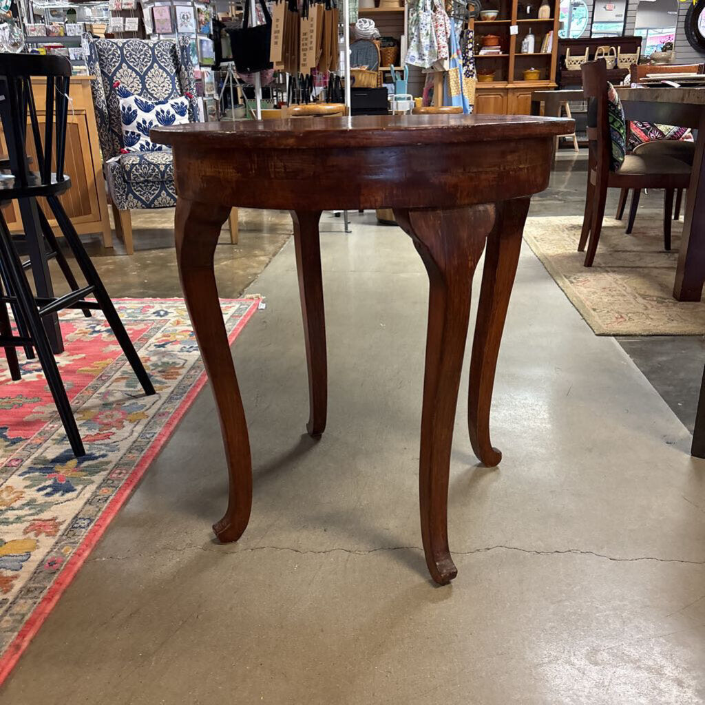 Vintage Round Accent Table 28.5"R 30"H