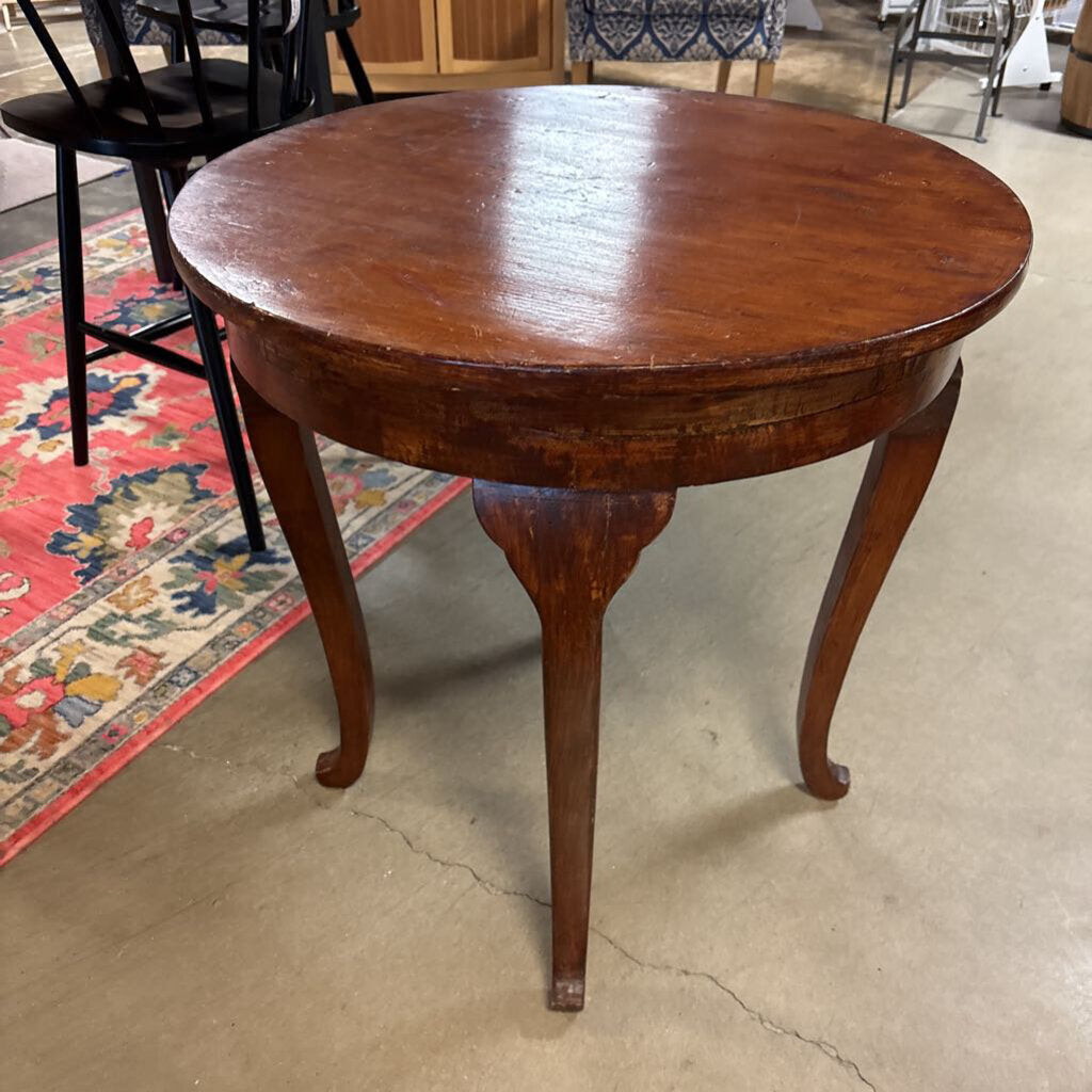 Vintage Round Accent Table 28.5"R 30"H