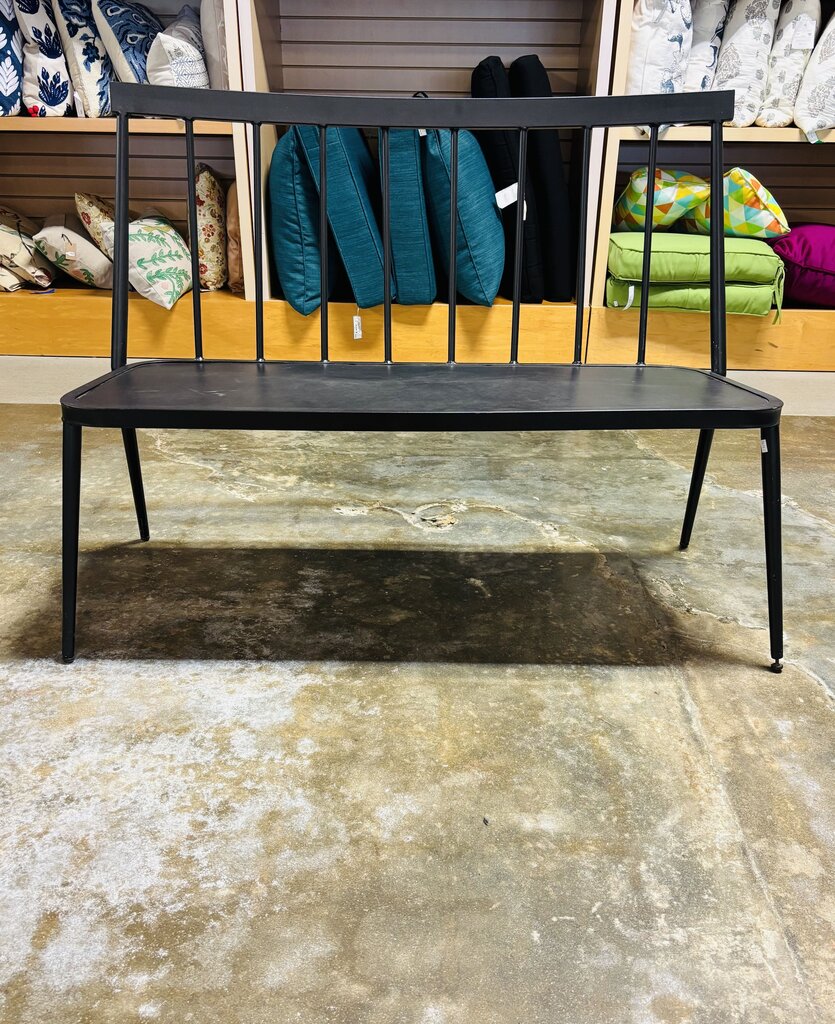 Metal Threshold Streamlined Bench