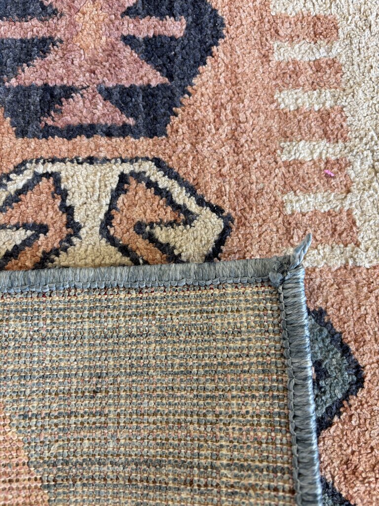 Buttercup Diamond Woven Rug 7 X 10