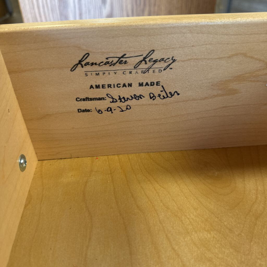 3 Drawer Nightstand 25 X 19 X 29.75