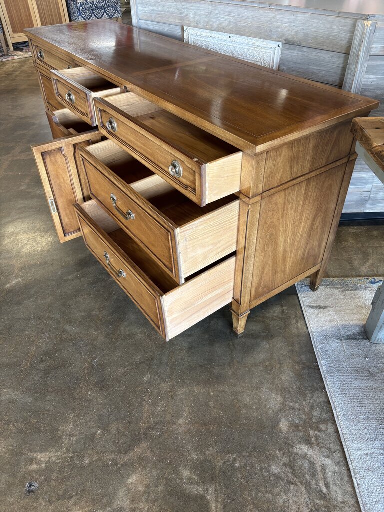 MCM Dresser 75 X 20 X 32