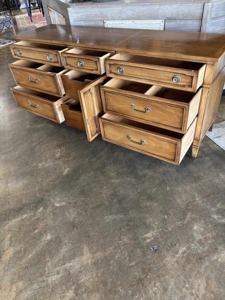 MCM Dresser 75 X 20 X 32