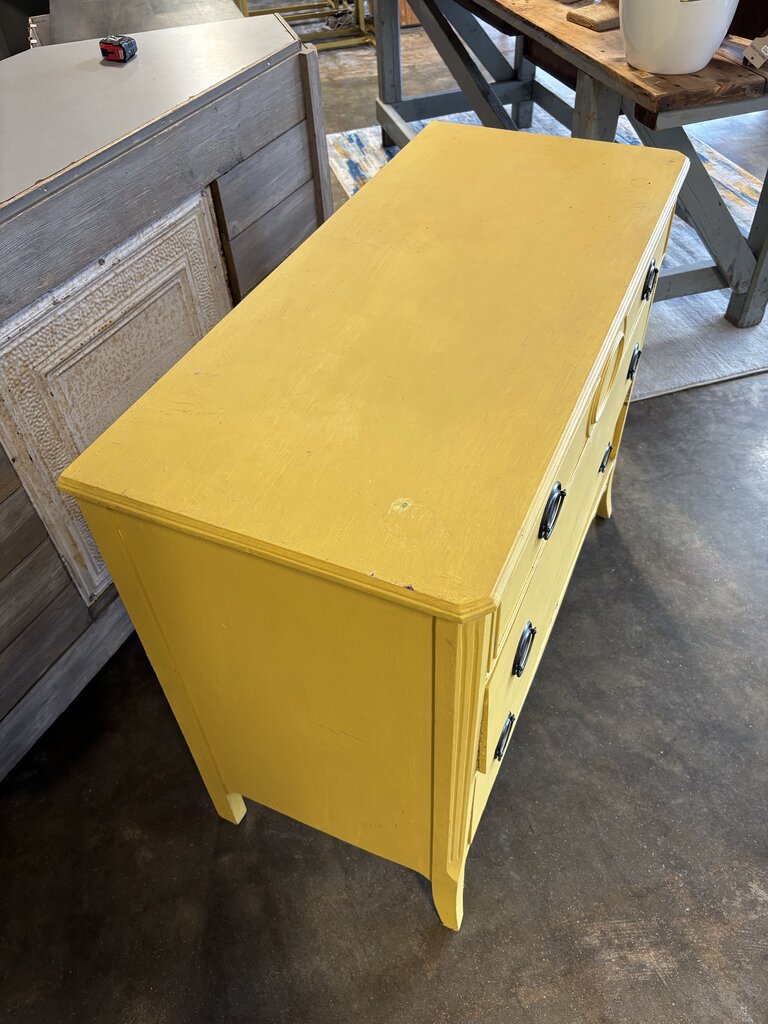 Vintage 3 Drawer Dresser 42 X 19 X 35