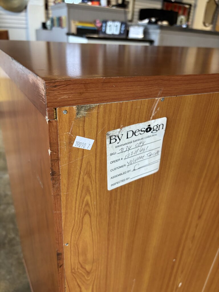 Heavy 8 Drawer Dresser 63 X 21.75 X 36.5