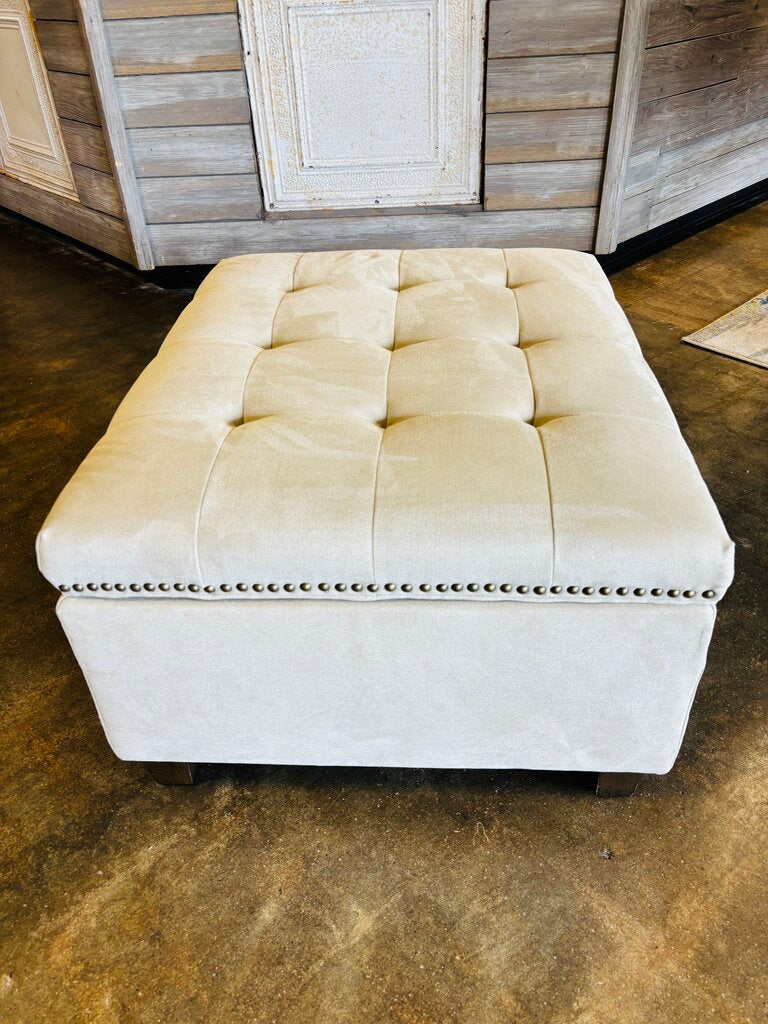 Tufted Upholstered Ottoman