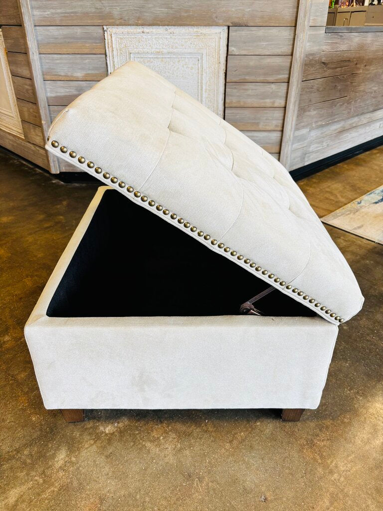 Tufted Upholstered Ottoman