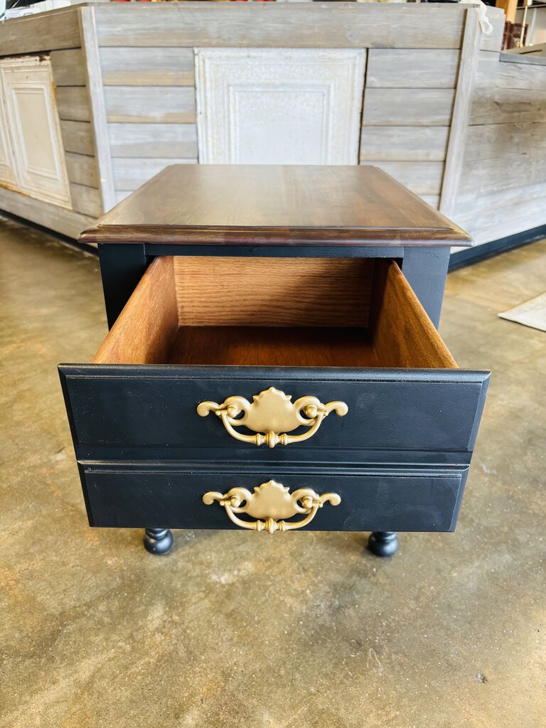 Painted End Table with One Drawer 19.25 X 26 x 21.5