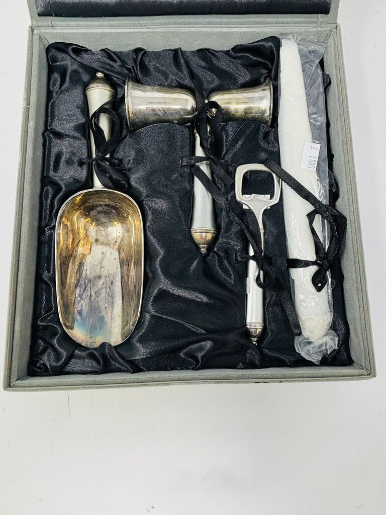 Towle Silverplate 4 Piece Bar Set In Box