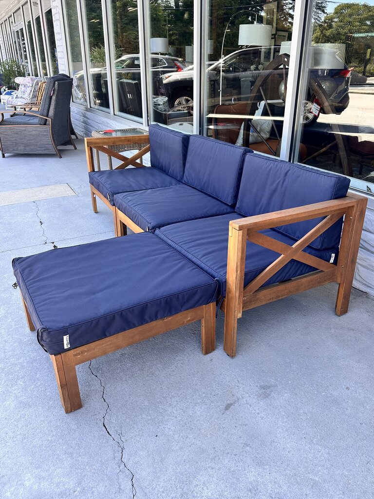 4 PC Outdoor Sofa & Chaise