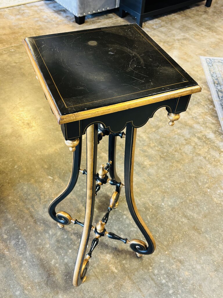 Pedestal Plant Stand