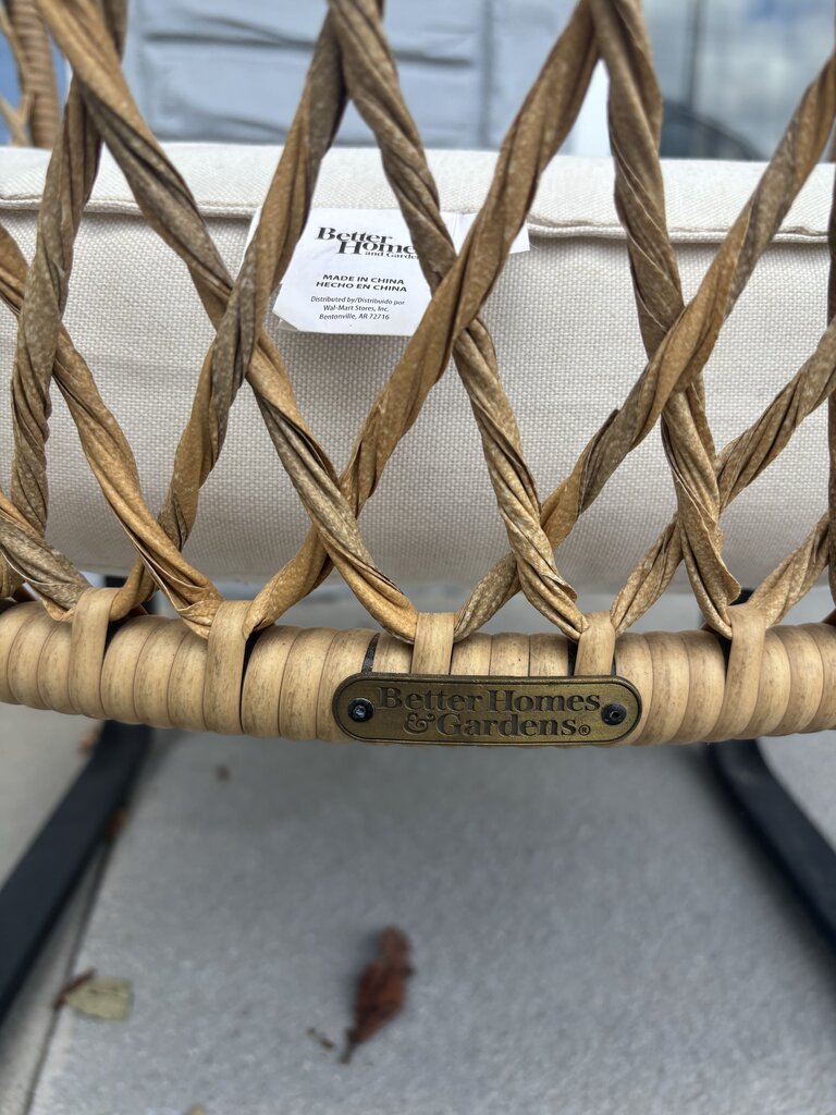 Metal C Frame Wicker Chair with Cushion